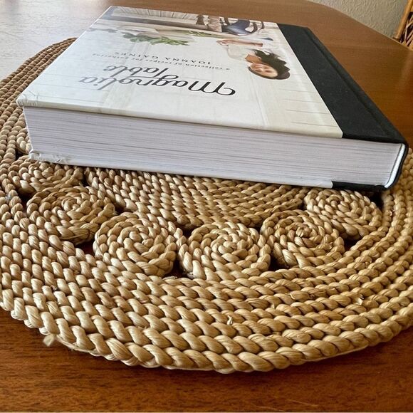 Magnolia Table Cookbook by Joanna Gaines Hardback - Picture 5 of 6